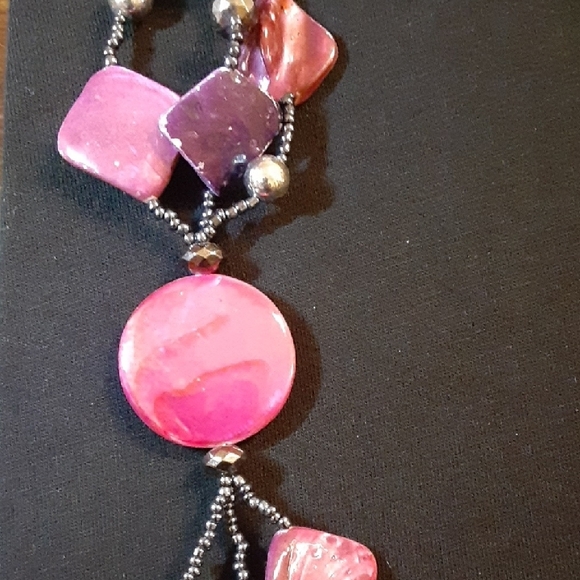 Elegant Handmade Pink and Purple Beaded Necklace - Picture 3 of 8